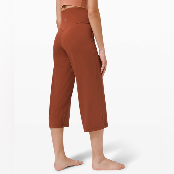 Lululemon Align Wide Leg Super-High-Rise Crop - Picture 3 of 7